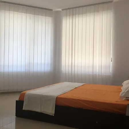 Despina סאני ביץ'
